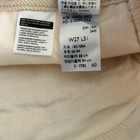 Levi's Off-White Corduroy Pants - Picture 7 of 16